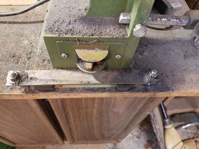 Picture of sander mounting bar